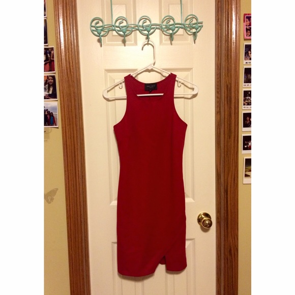 Tight Red Dress • Romeo&Juliet Couture
