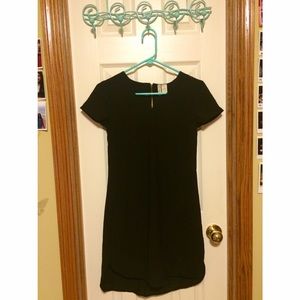 Black Dress // XS // Japna WITH LOVE