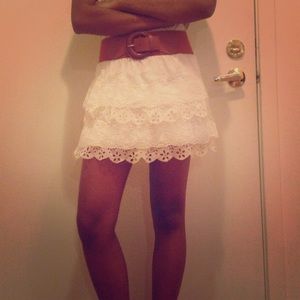 PRETTY SKIRT!
