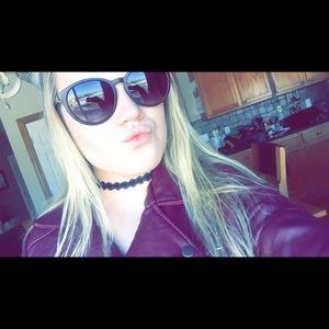 Meet your Posher, Stephanie