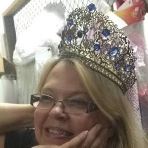 Meet your Posher, Sandy