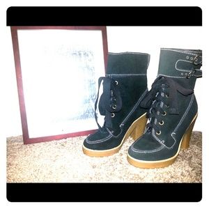 Black leather boots!!