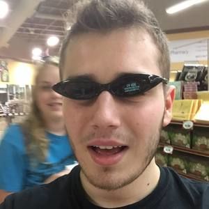 Meet your Posher, Marco