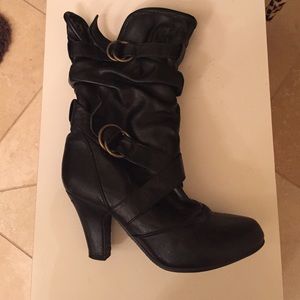 High heel boots