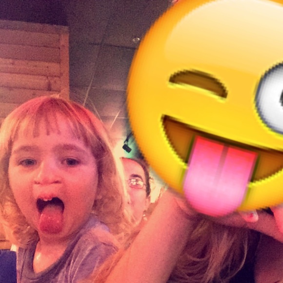 Meet your Posher, Anabel - Picture 1 of 1