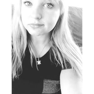 Meet your Posher, Kendra