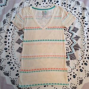 Nollie PacSun V-Neck Shirt