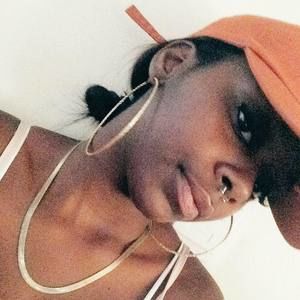 Meet your Posher, Isis