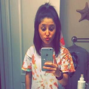 Meet your Posher, Caleigh