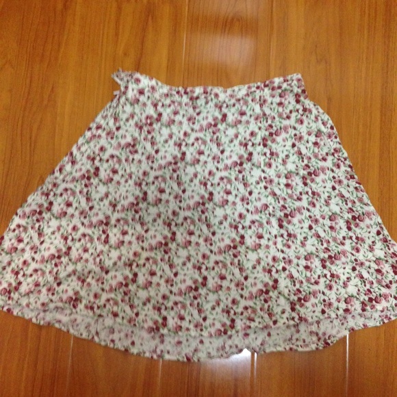 floral skirt