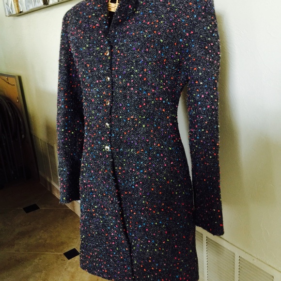 Fabulous Jacket - Picture 3 of 4
