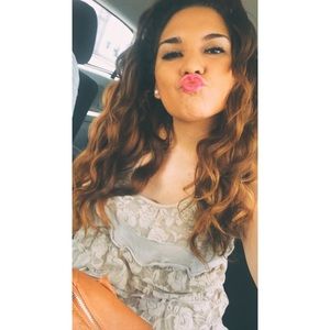 Meet your Posher, Melissa