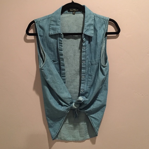 Chambray Sleeveless Vest/Top