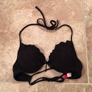 VS black bikini top