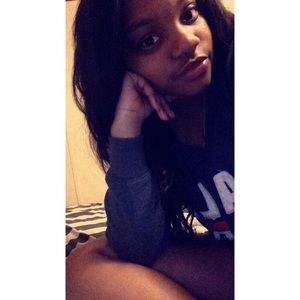 Meet your Posher, Emmetria