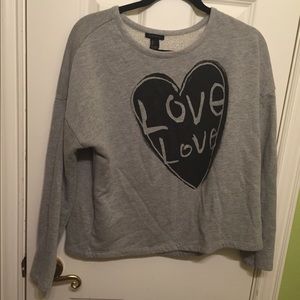 Really cute and comfortable forever 21 love shirt