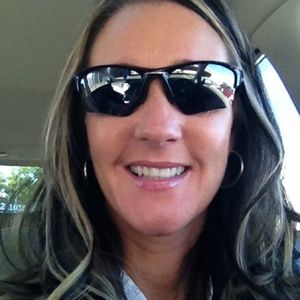 Meet your Posher, Angie