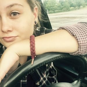 Meet your Posher, Rhiannon