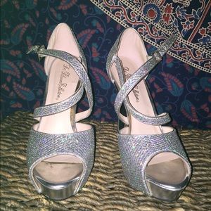 Sparky high heels! Worn one time for HOCO!