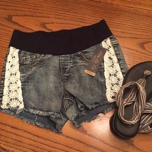NWT Maternity Jean Shorts w/ Lace Detail!