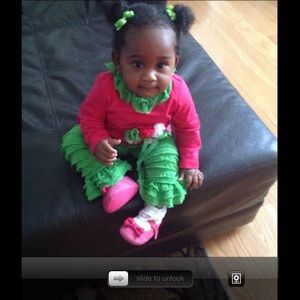 Meet your Posher, Joy