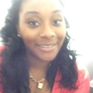 Meet your Posher, Jasmine