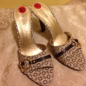 Guess high heel shoes