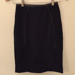 Black skirt with leather details