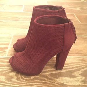 Maroon Heels