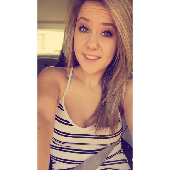 Meet your Posher, Hannah - Picture 1 of 1