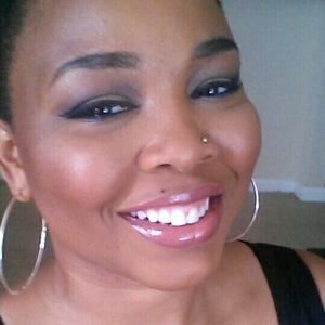 Meet your Posher, Khadija