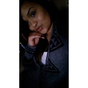 Meet your Posher, Vanessa