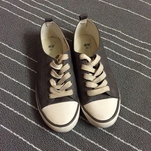 H&M Shoes - H&M Grey Sneakers H&M Shoes - H&M Grey Sneakers