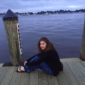 Meet your Posher, Danielle