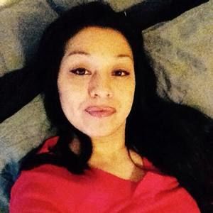 Meet your Posher, Alicia