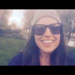 Meet your Posher, Angie