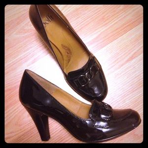 Beautiful black comfy heels