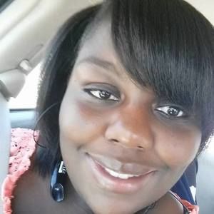 Meet your Posher, Jennise