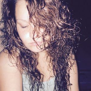 Meet your Posher, Liz