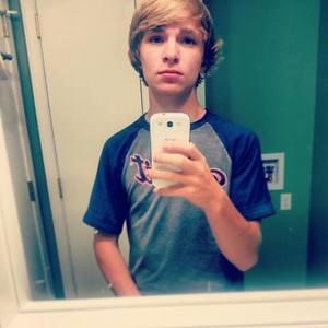 Meet your Posher, Tyler