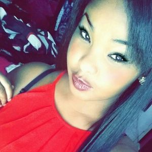 Meet your Posher, Jenissa