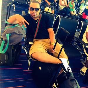 Meet your Posher, Raymond