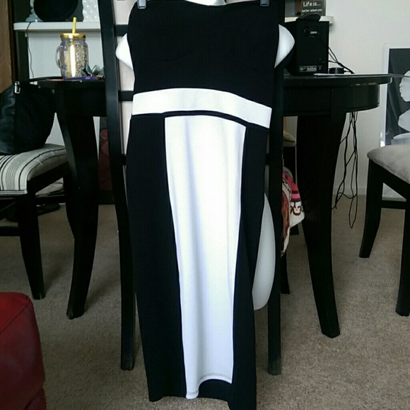 Deliightful strapless dress??