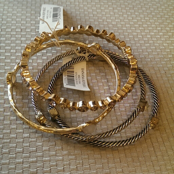 Set of 4 Bangles