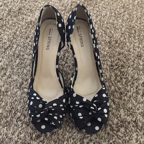 Black and white polka dot heels