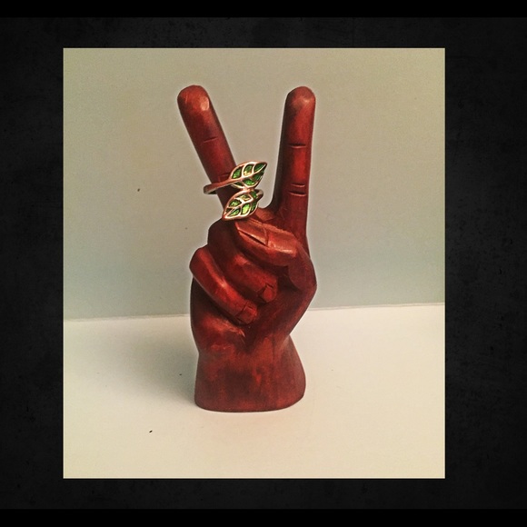 Leaf Ring - Picture 1 of 1