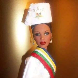 Meet your Posher, Lorraine