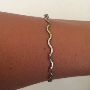 wavy gold bangle