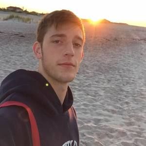 Meet your Posher, Evan