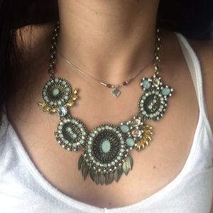 ❌sold❌Bar III mint floral necklace